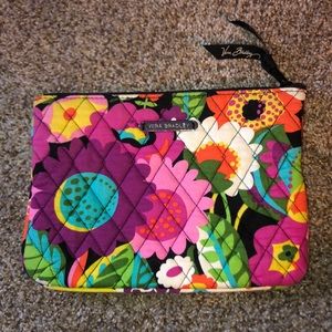 Vera Bradley Cosmetic bag/Zipper pouch